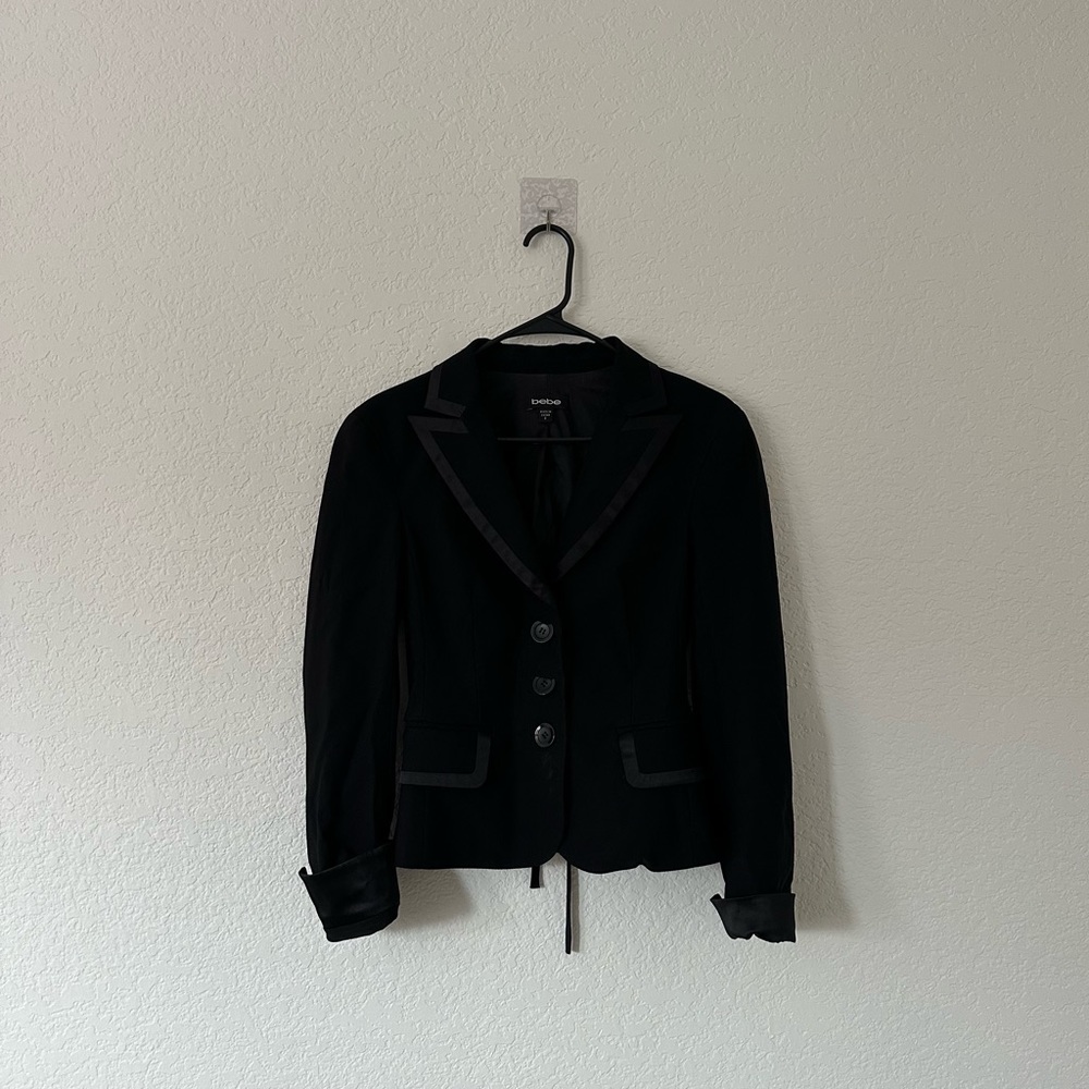 Bebe Blazer Suit Jacket with Corset Back Detail | Size: 6